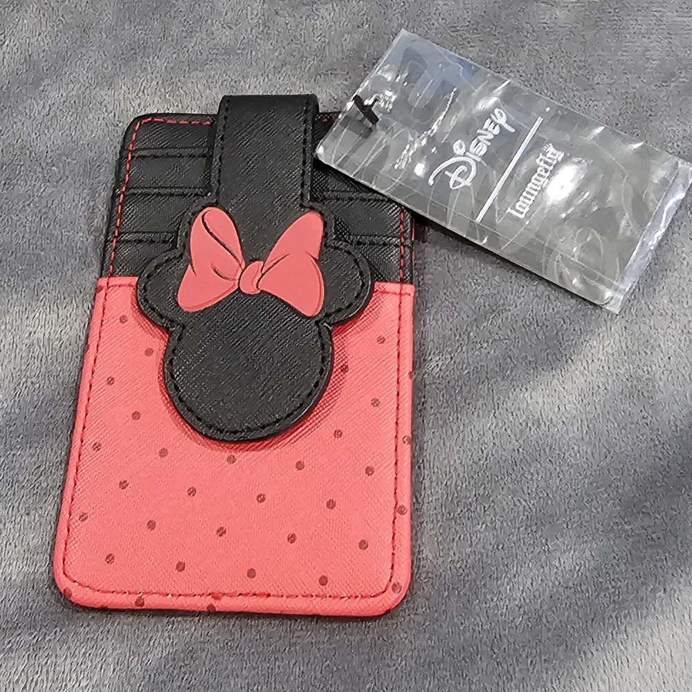 NWT Loungefly Minnie Mouse Card Holder
